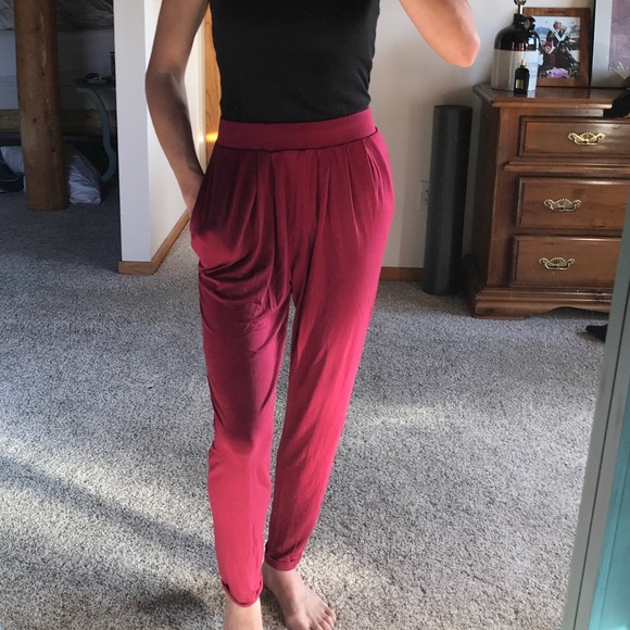 ••asos harem style red high-waisted flowy pants•• - Picture 2 of 7